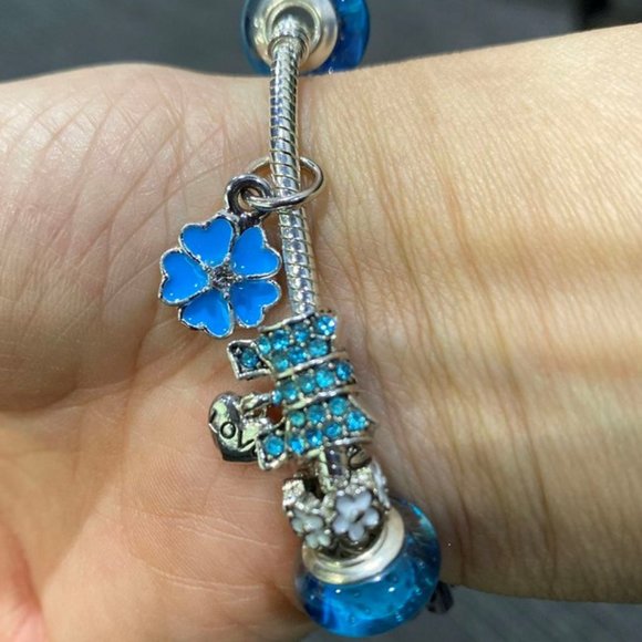 Flower Charm Bracelet - Picture 2 of 3